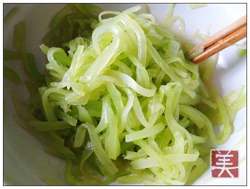 麻油莴笋丝的做法（凉菜）